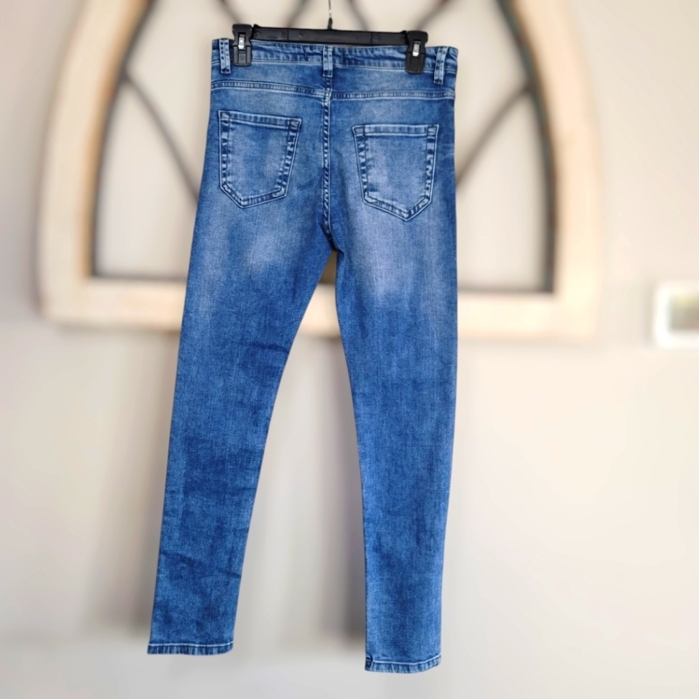 Edge Of Reason Medium Wash Distressed Patchwork Skinny Denim Jeans Size 29 - Picture 4 of 5